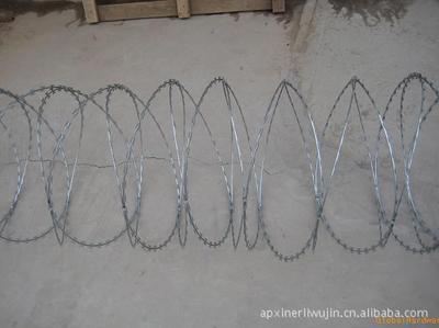 專業(yè)制造商直供 鑫爾利刺繩、鐵蒺藜、刀片刺繩與草原圍欄網(wǎng)的全方位解析